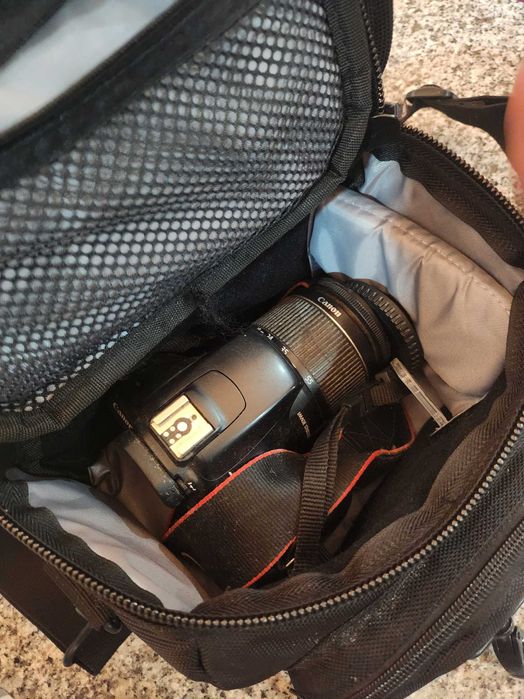 Câmara fotográfica canon 1100d