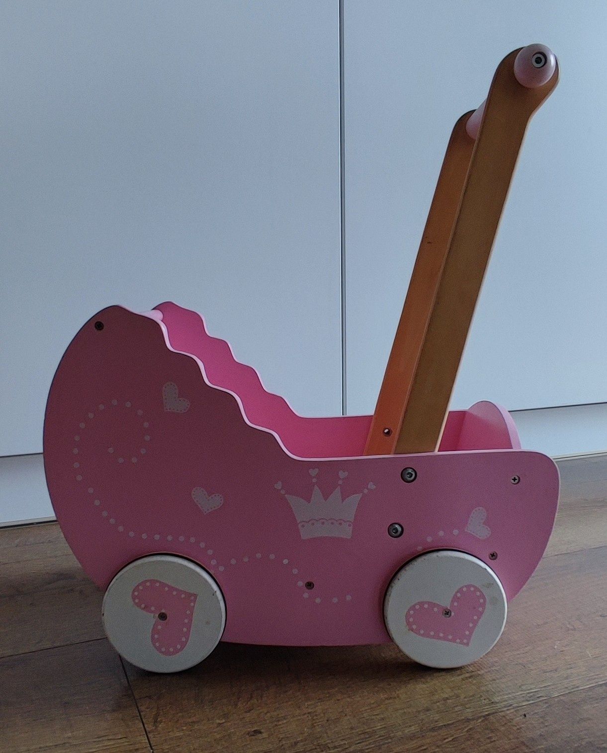 Drewniany wózek dla lalek