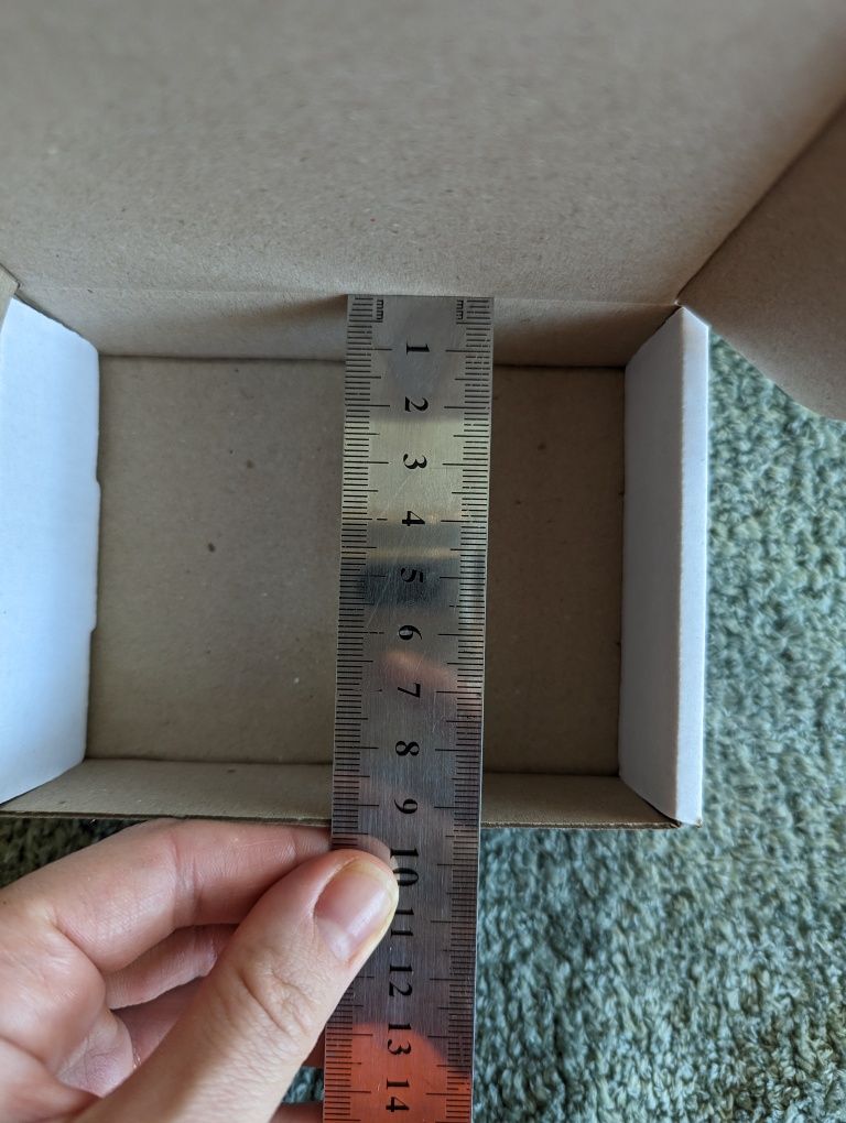 Коробка самозбірна біла 9.5х12х3.5