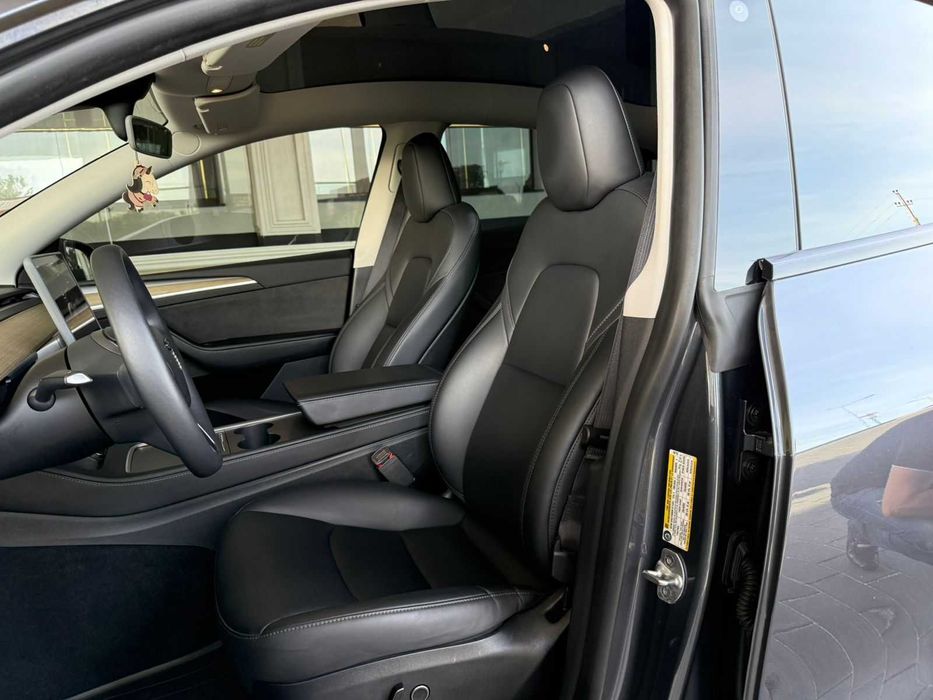 Прокат автомобіля Tesla Model Y 2024 Оренда Тесли Аренда Тесли