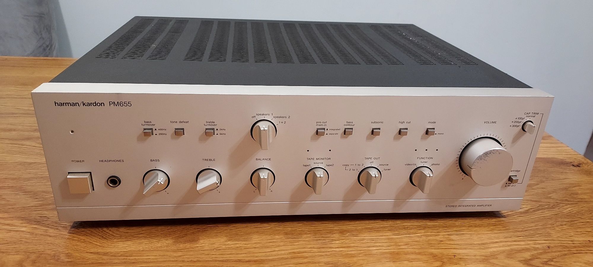 Solidny wzmacniacz Stereo Harman/Kardon PM-655