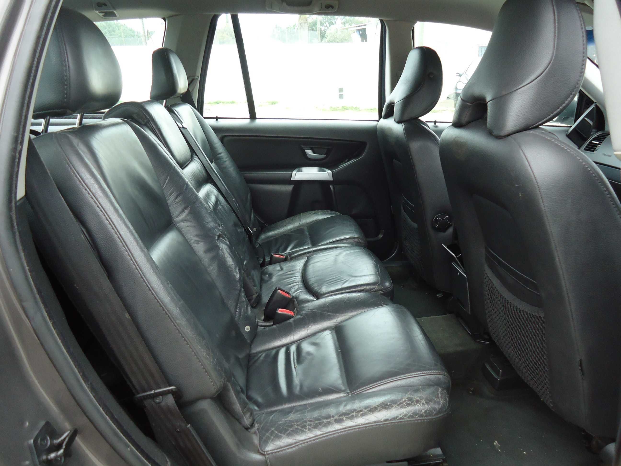 Volvo XC90 2.4 D5 163cv de 2006 só ás peças