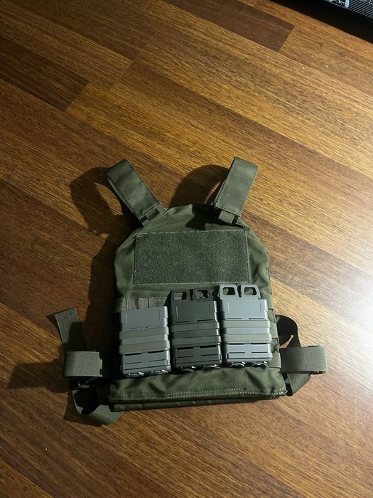 Kamizelka taktyczna typu plate carrier