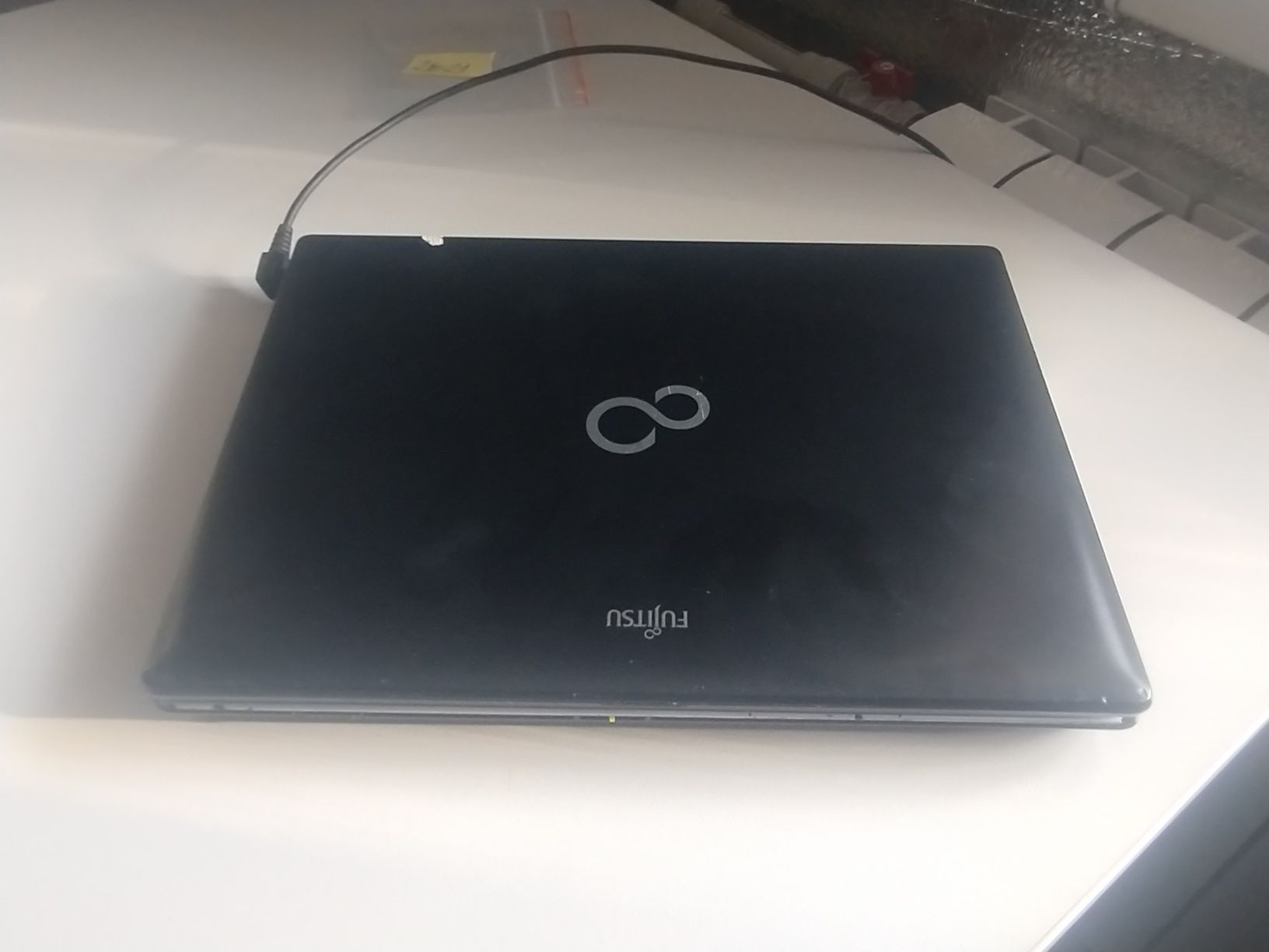 Fujitsu p701 i3 8gb