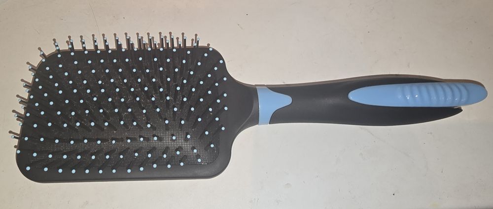 Nowa szczotka ze spinką - komplet