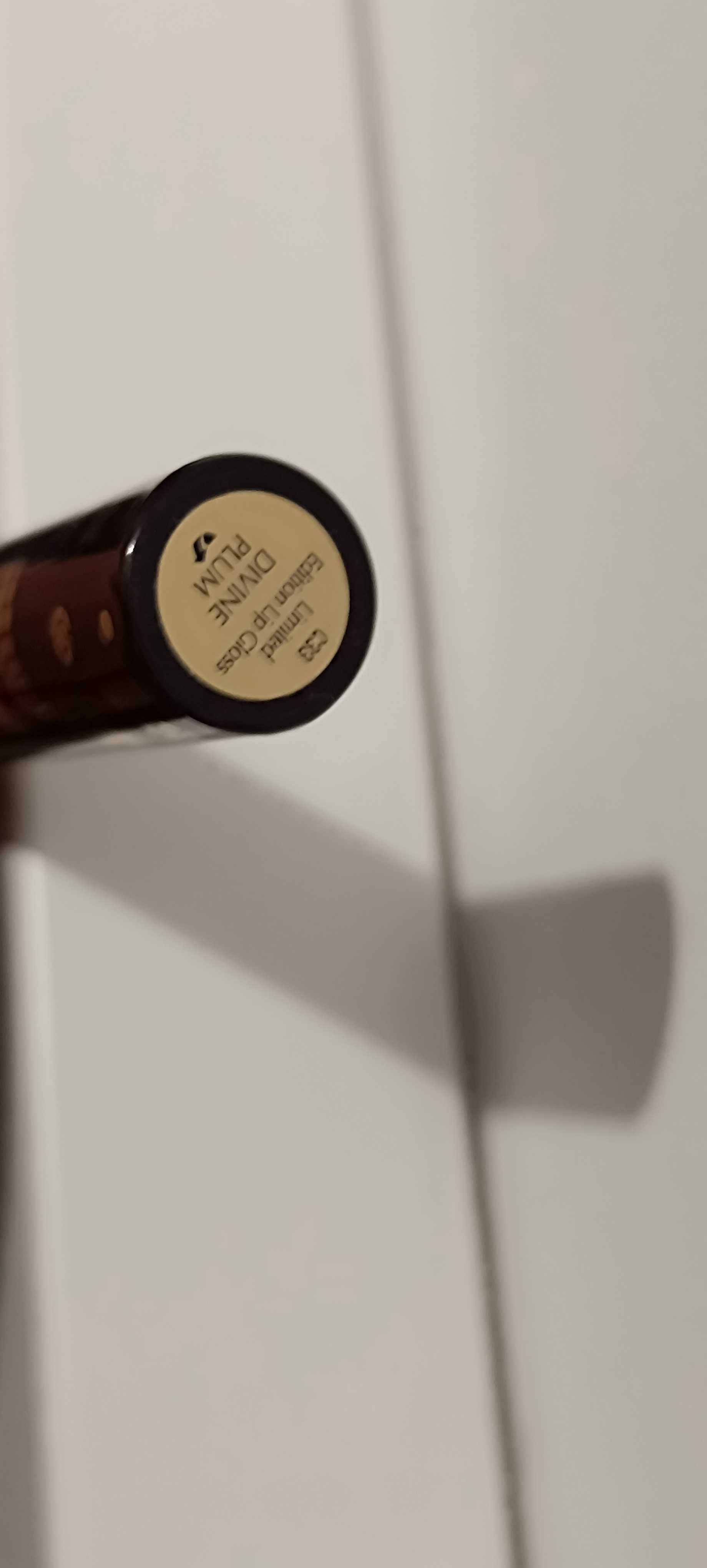Estee lauder błyszczyk do ust