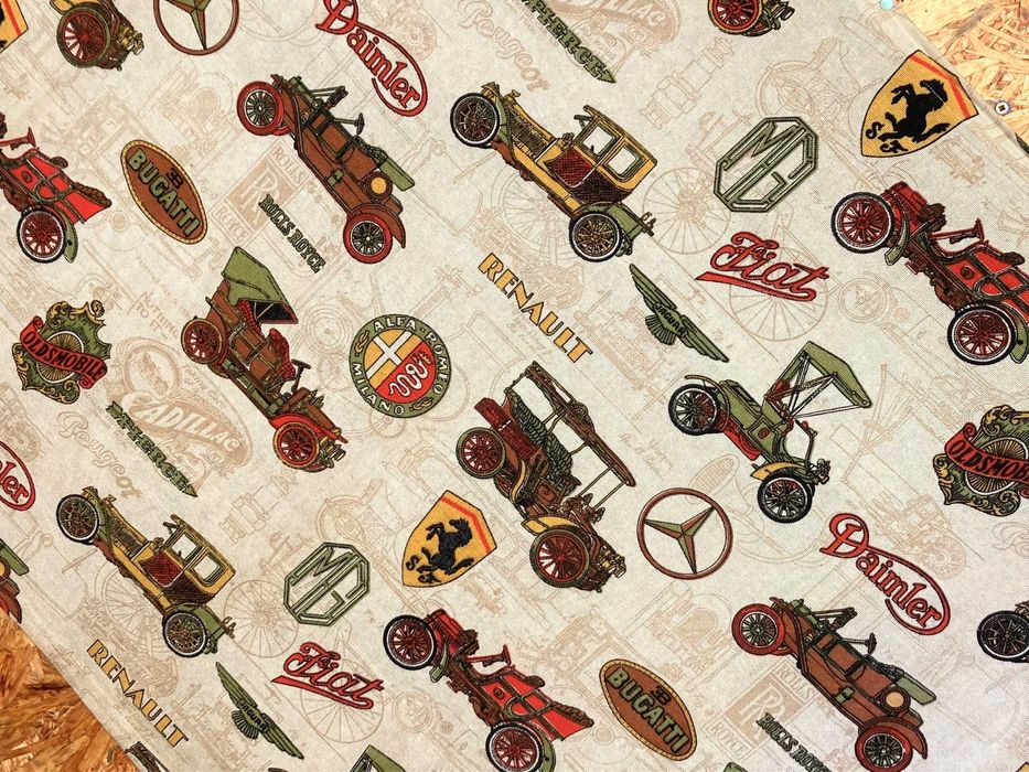 Tecido c/ logotipos de automóveis diversos; medidas  100x120