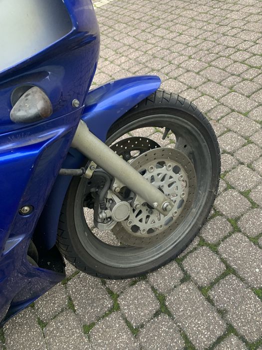 Yamaha fzr 600 ladna