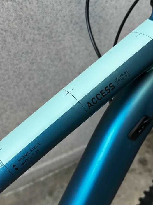 Rower Cube Access Pro 29 cali koła 20 cali rama odcień metalpetrol