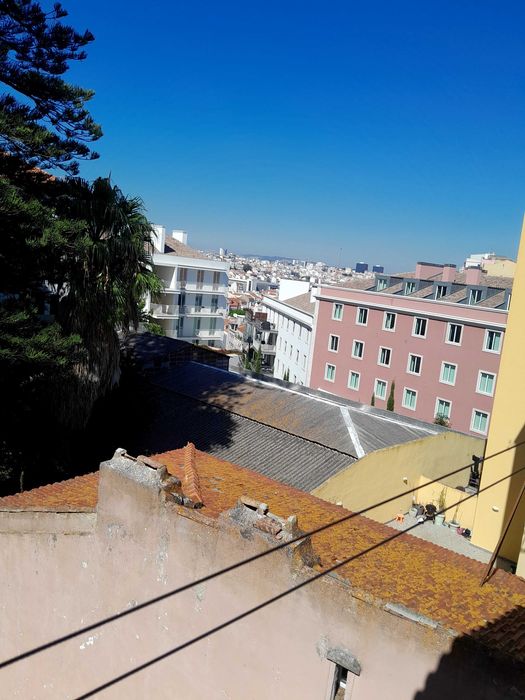 Arrendo quarto. Lisboa _ Graça