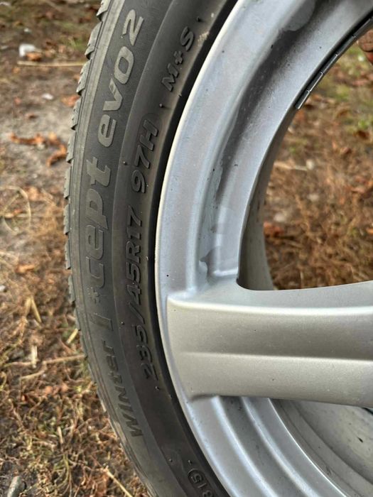 Sprzedam alufelgi wraz z oponami 235/45/17 Audi/Vw/GOLF