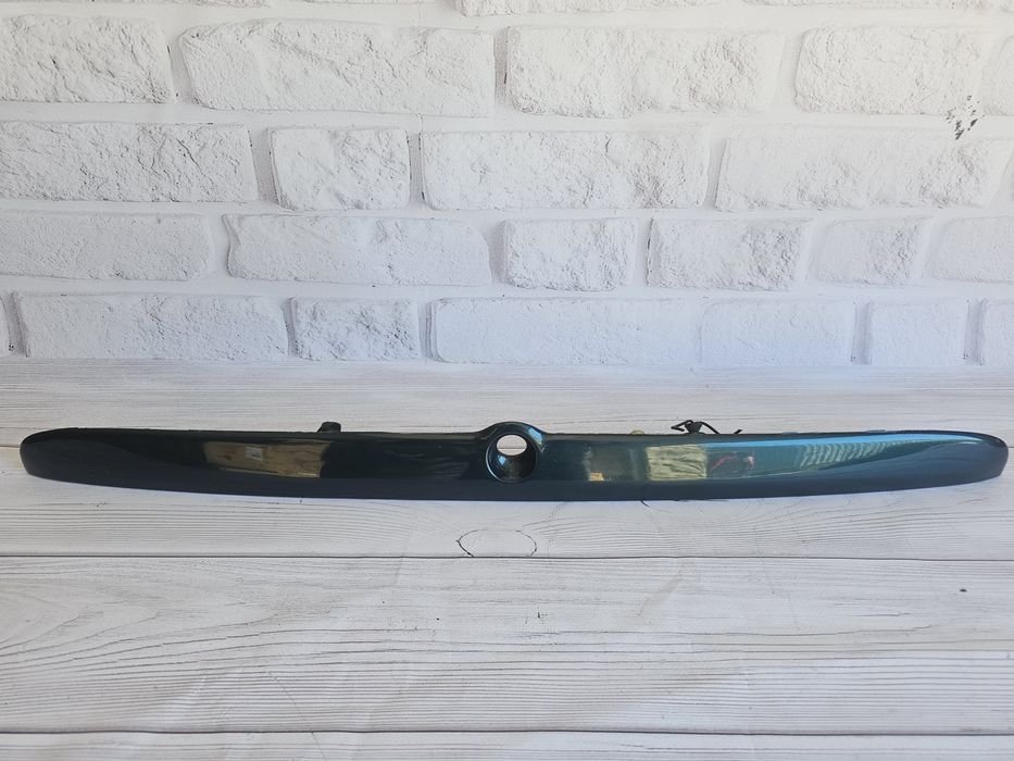 Накладка кришки багажника / Планка підсвітки номера Skoda Octavia Tour