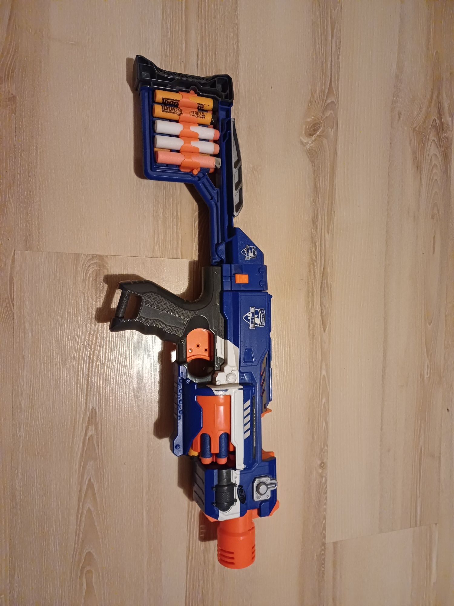 Nerfy 6 sztuk (centurion,stockade,retaliator,jolt,itp)