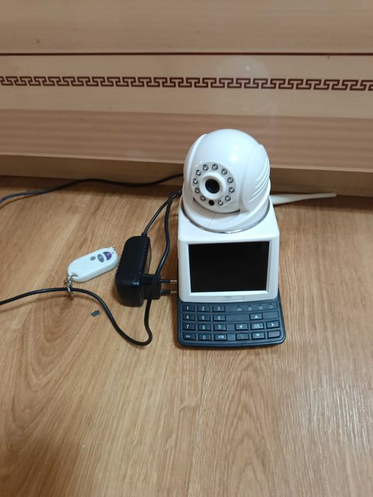 IP КАМЕРА з дисплеєм