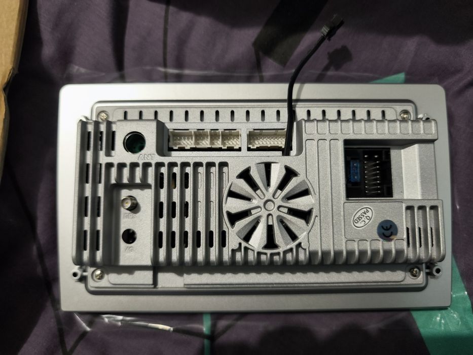 Автомагнітола LEHX