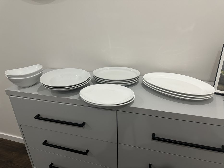 Великі сервірувальні тарілки