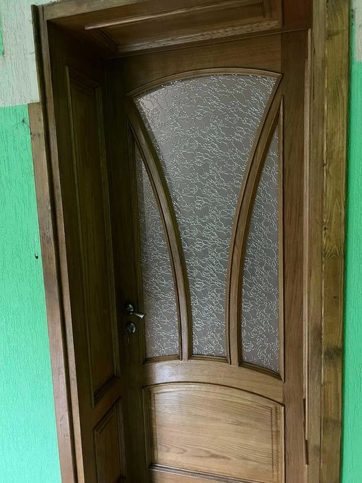 Двері дубовий масив