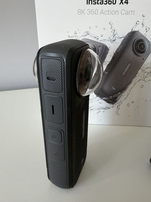 Câmara Insta360 X4 + Extras
