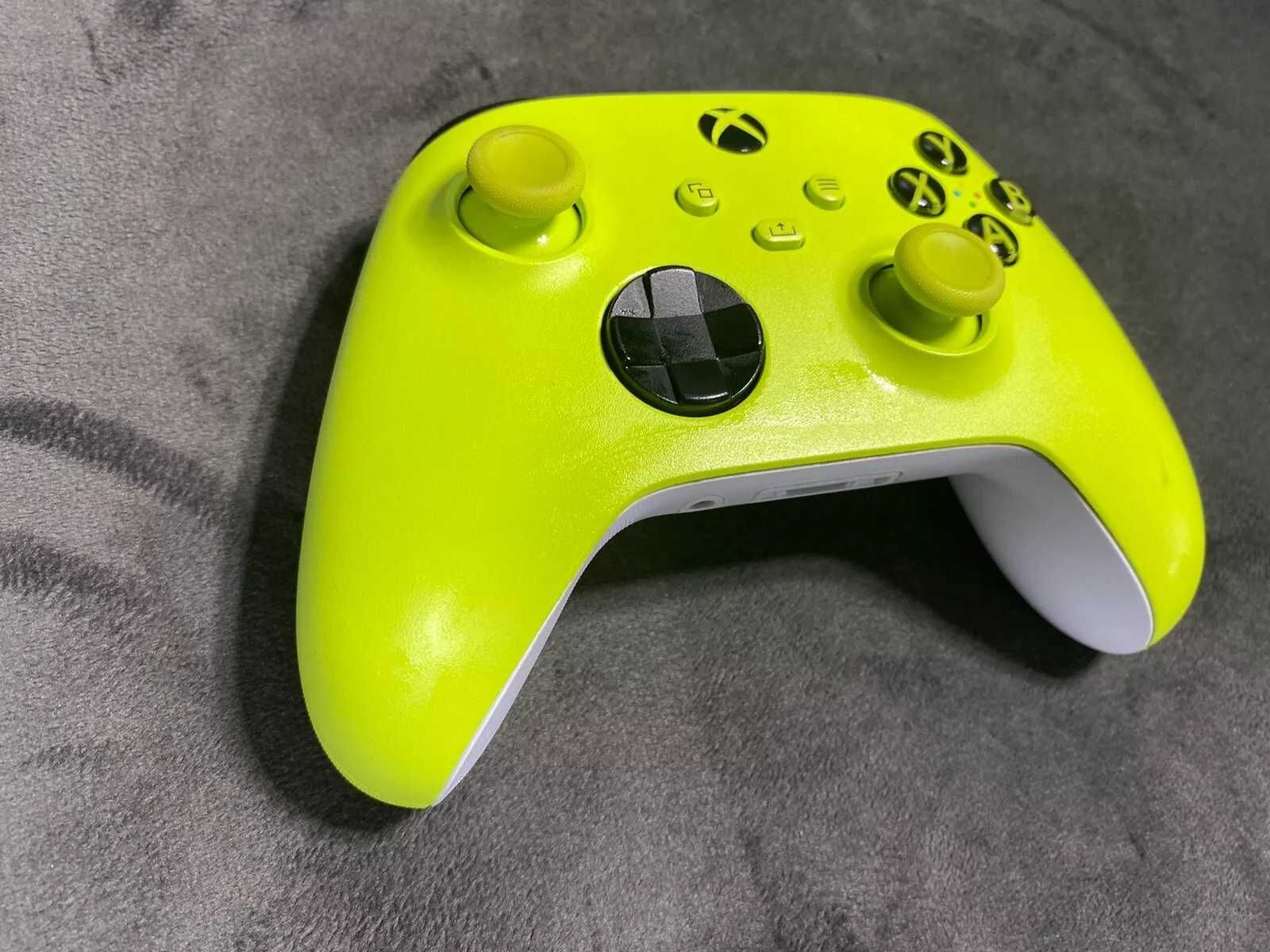 NOVO - Comando XBOX Series S/X - Green Volt