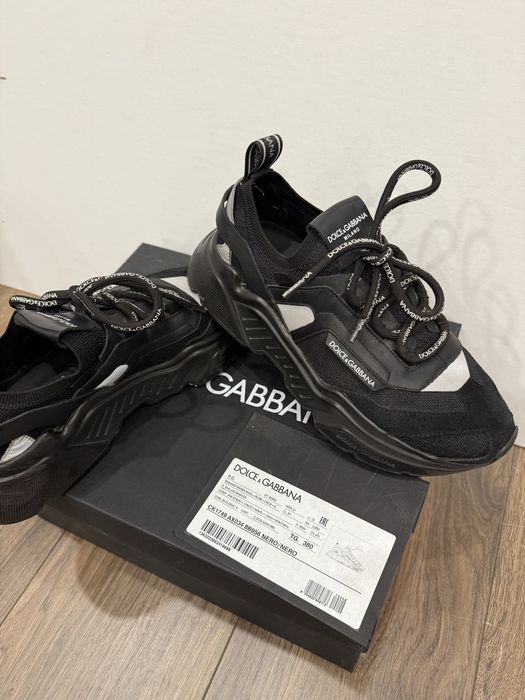 Продам кроссовки Dolce&Gabbana