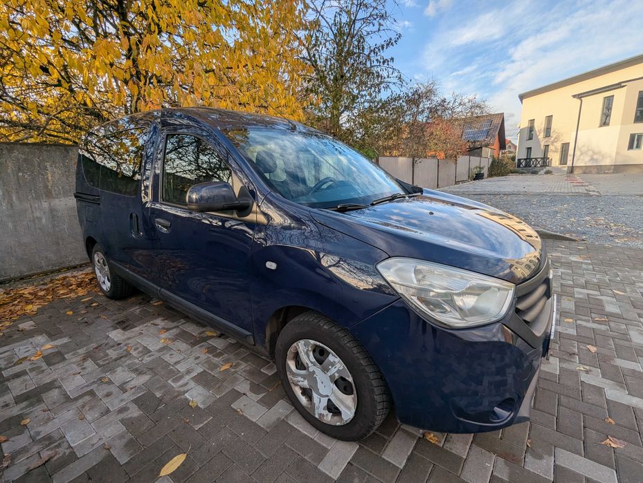 Автомобіль Dacia Dokker 2014 рік