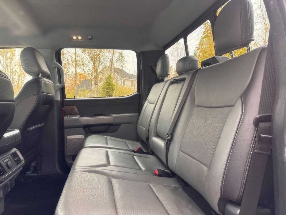 Ford F-150 Lariat      2021