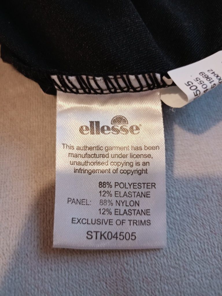 T-shirt Ellesse na ramiączkach.