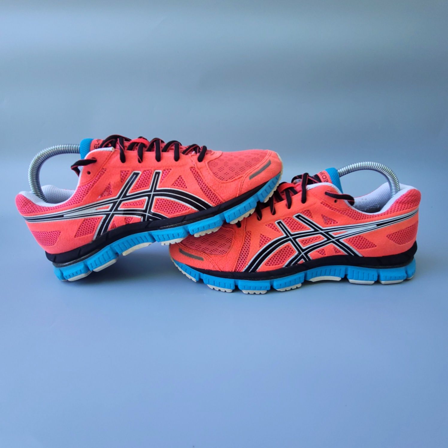 Кросівки Asics Gel – Оригінал, відмінний стан, розмір 41.5, Асікс