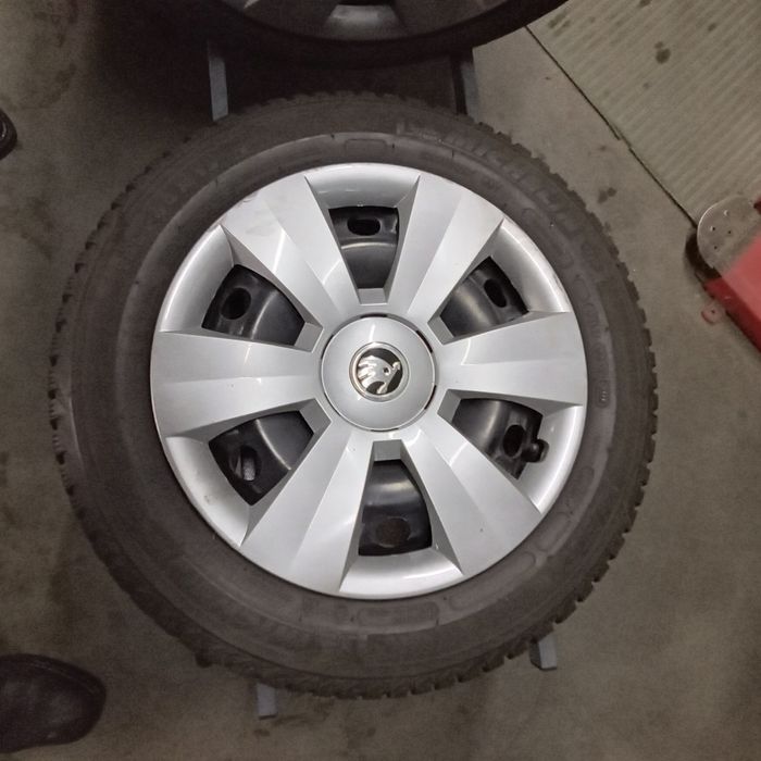 Koła zimowe+ kołpaki do Skoda Fabia,VW POLO,Seat Ibiza 185/60R15 88T
