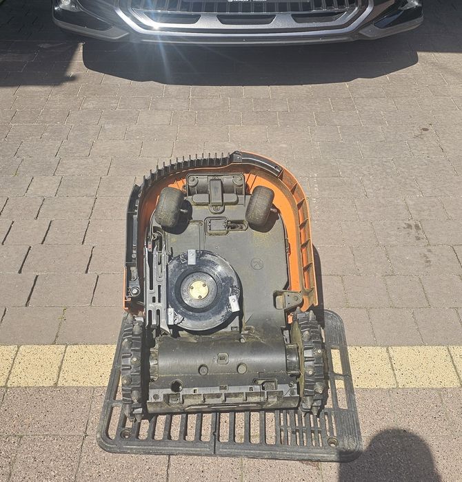 Robot koszący worx landroid 2000 m2