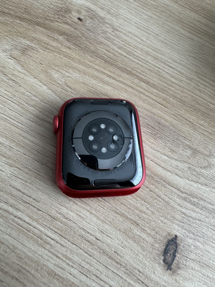 Apple Watch 6 40 mm Red