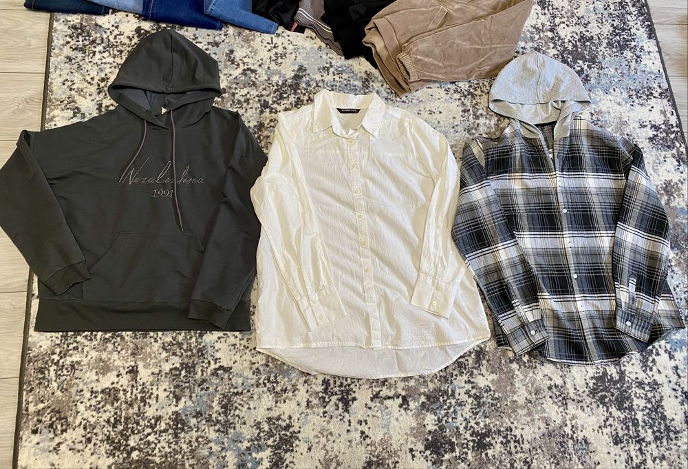 Пакет одягу (М-Л)кофти/джинси/сукні/рубашки/футболки