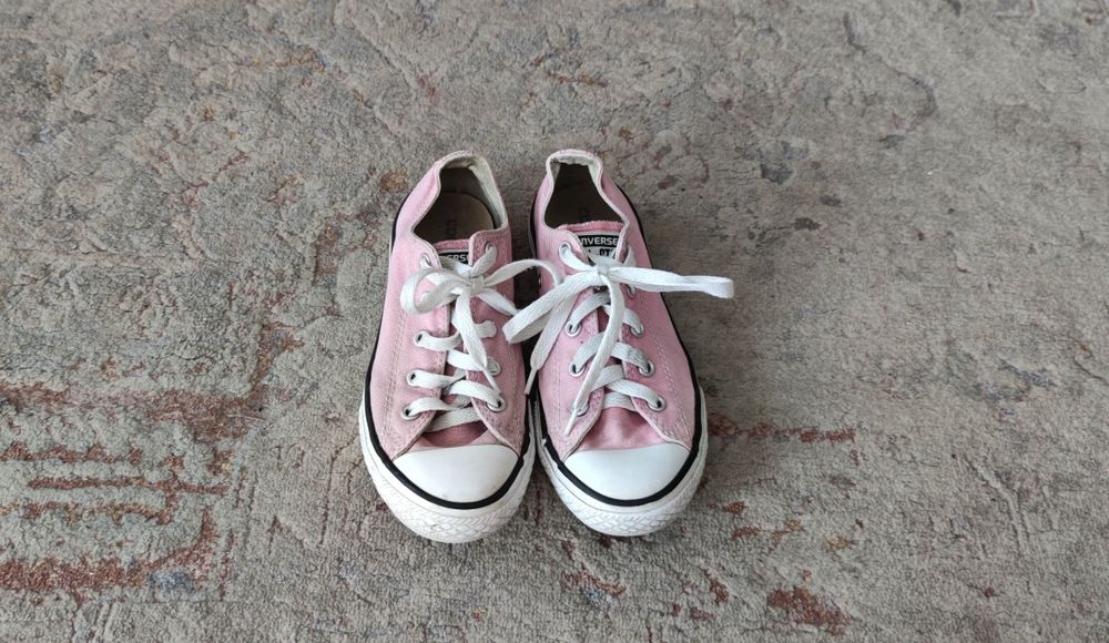 Trampki różowe Converse dla dziewczynki r. 33