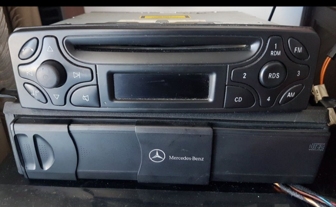 Auto Rádio Mercedes