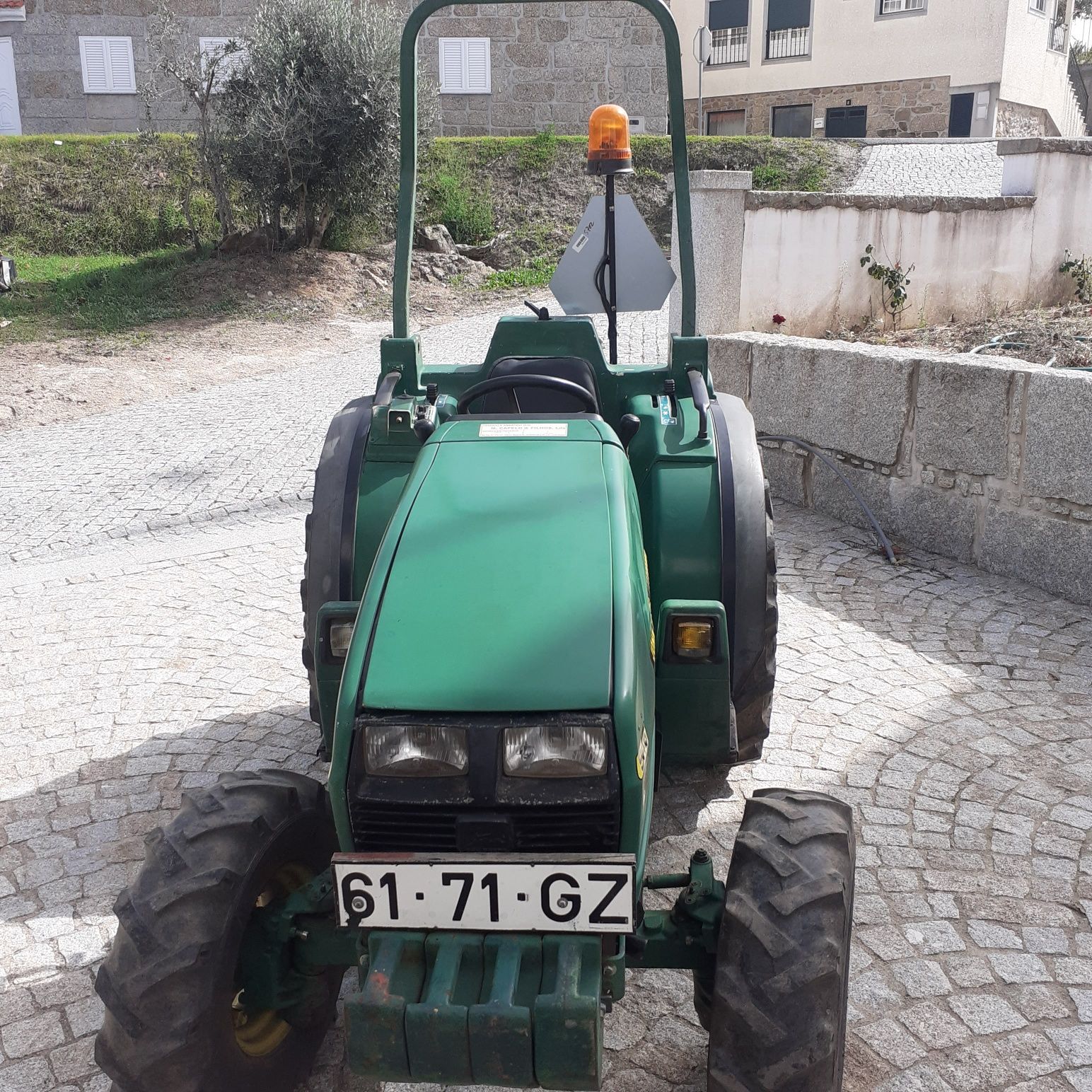 Trator John Deere 946