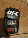Sprzedam rękawice UFC z autografem Darko Stosic