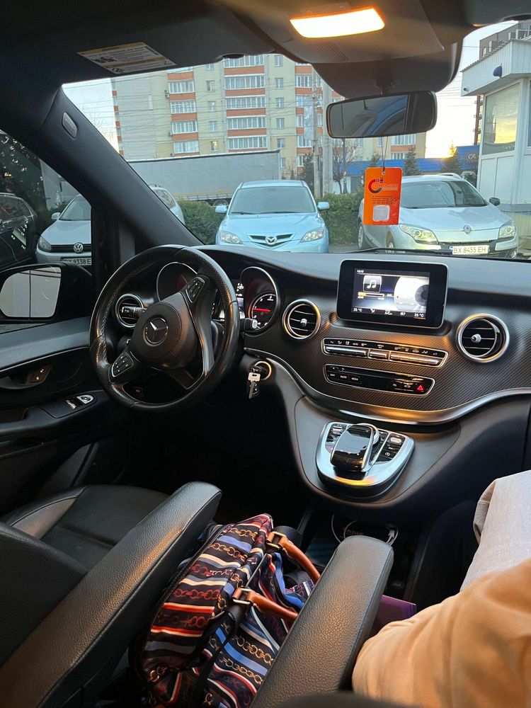 Mercedes-benz v-class