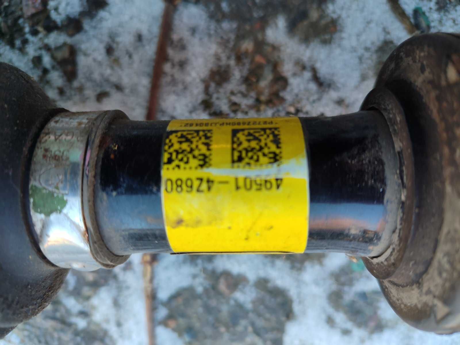 Піввісь Hyundai Santa Fe полуось права сантафе 49501-4Z680