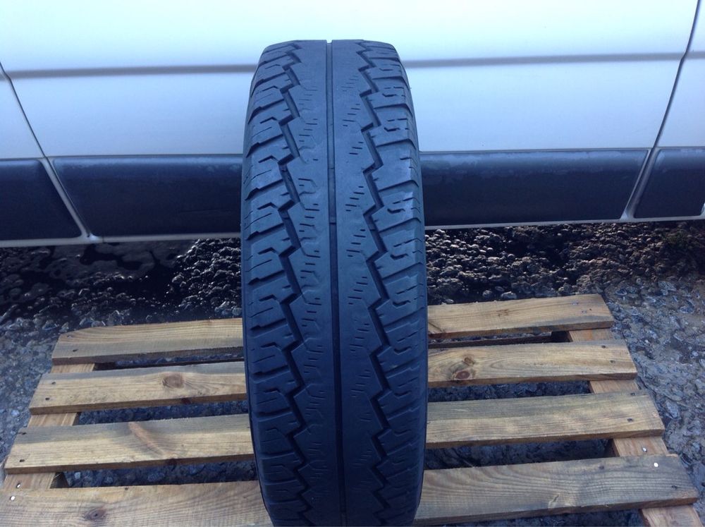 215 / 75 / R 16 C Hankook Radial RA-10