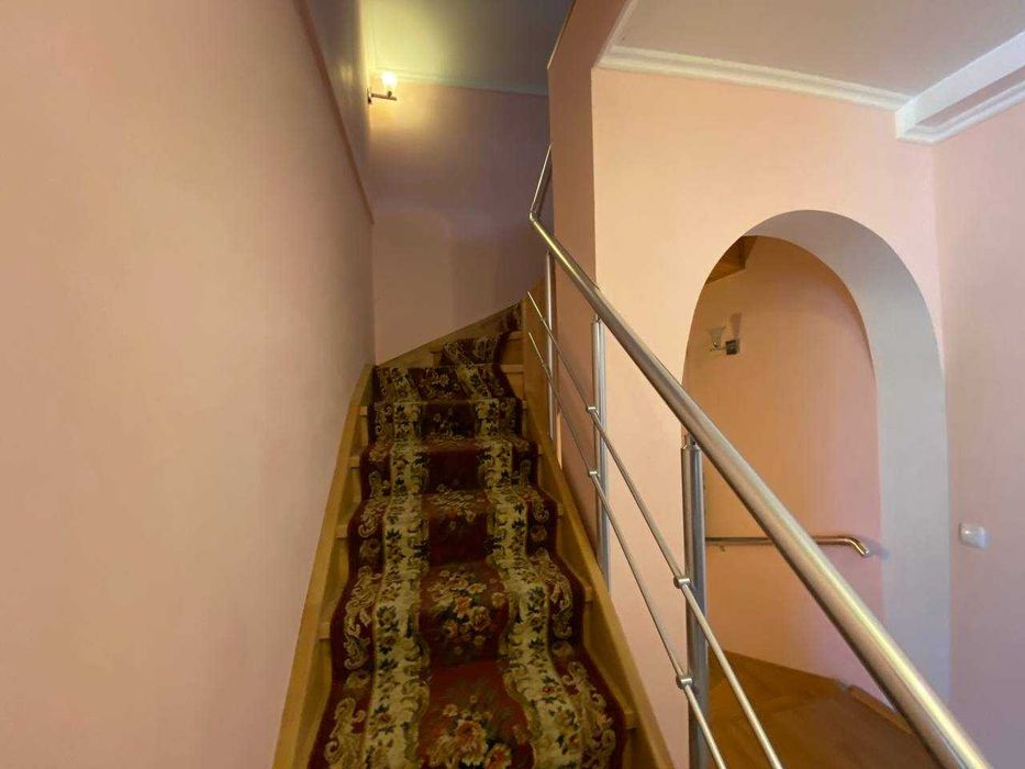 Продаж будинку під ваш бізнес. с.Немішаєве. Варшавська траса ID:700