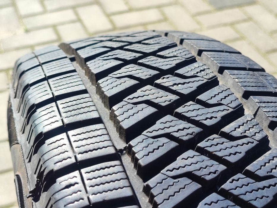 Koła opony zimowe Transit 5x160 195/70 R15C