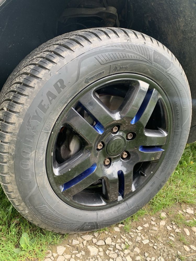 Нові всесезонні шини Goodyear R18 255/55 + диски Volkswagen 5x130