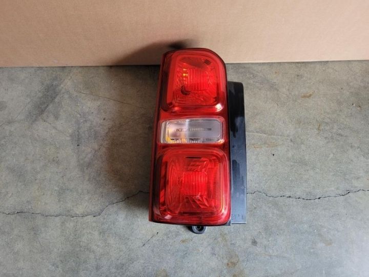 Farolim Peugeot Expert/Jumpy 2020