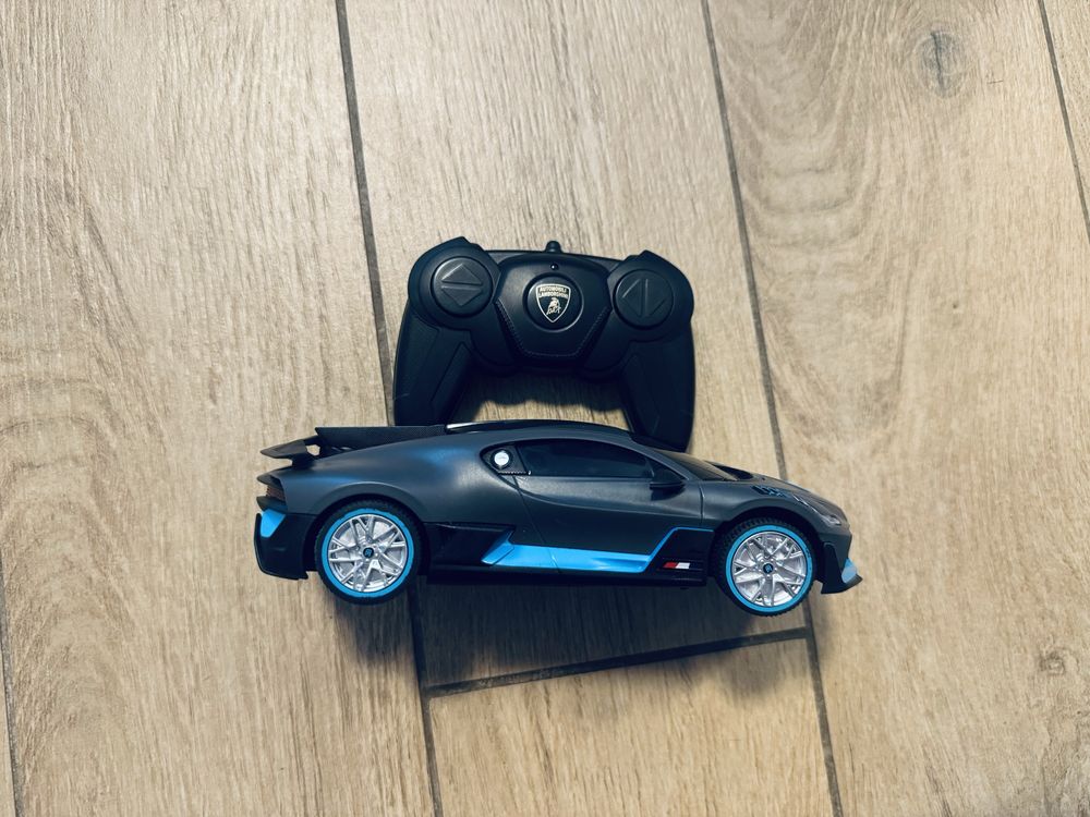 Bugatti divo 1/24 zdalnie sterowany rastar 2.4GHz