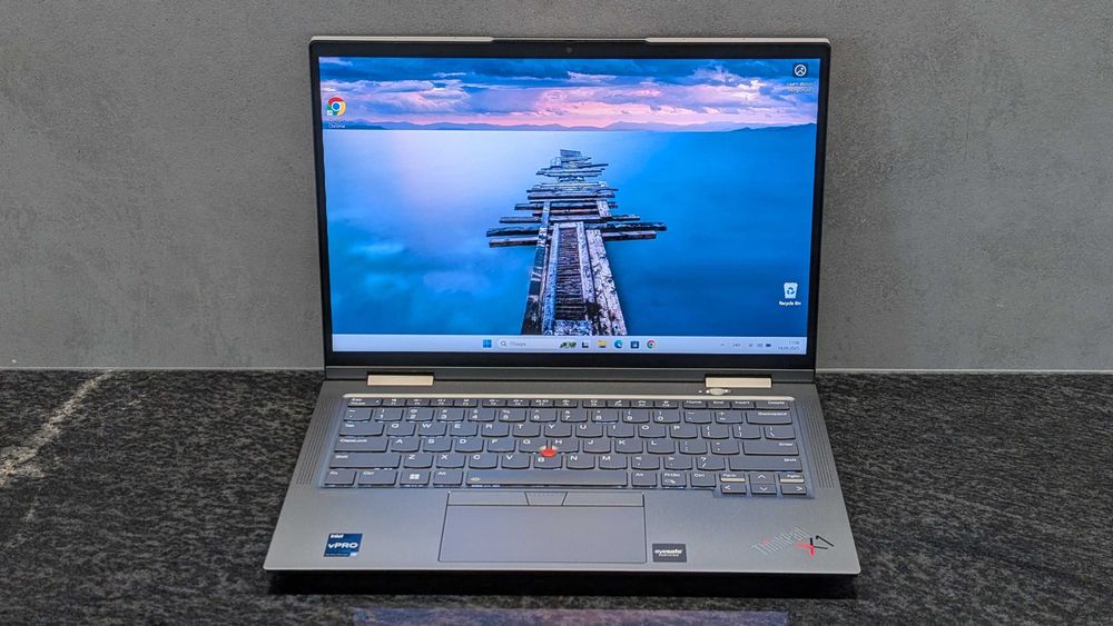 Lenovo ThinkPad X1 Yoga Gen7 14" FHD+ IPS Touch i5 16Gb DDR5 512Gb 4x4