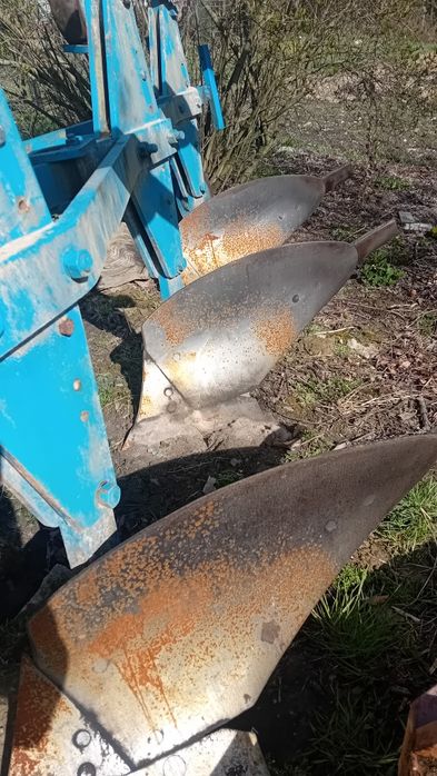 Pługi obrotowe Frost