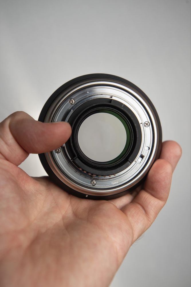 Tamron SP 45mm f/1.8 VC USD для Nikon F