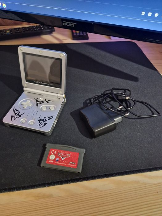 Nintendo game boy advance sp trivial