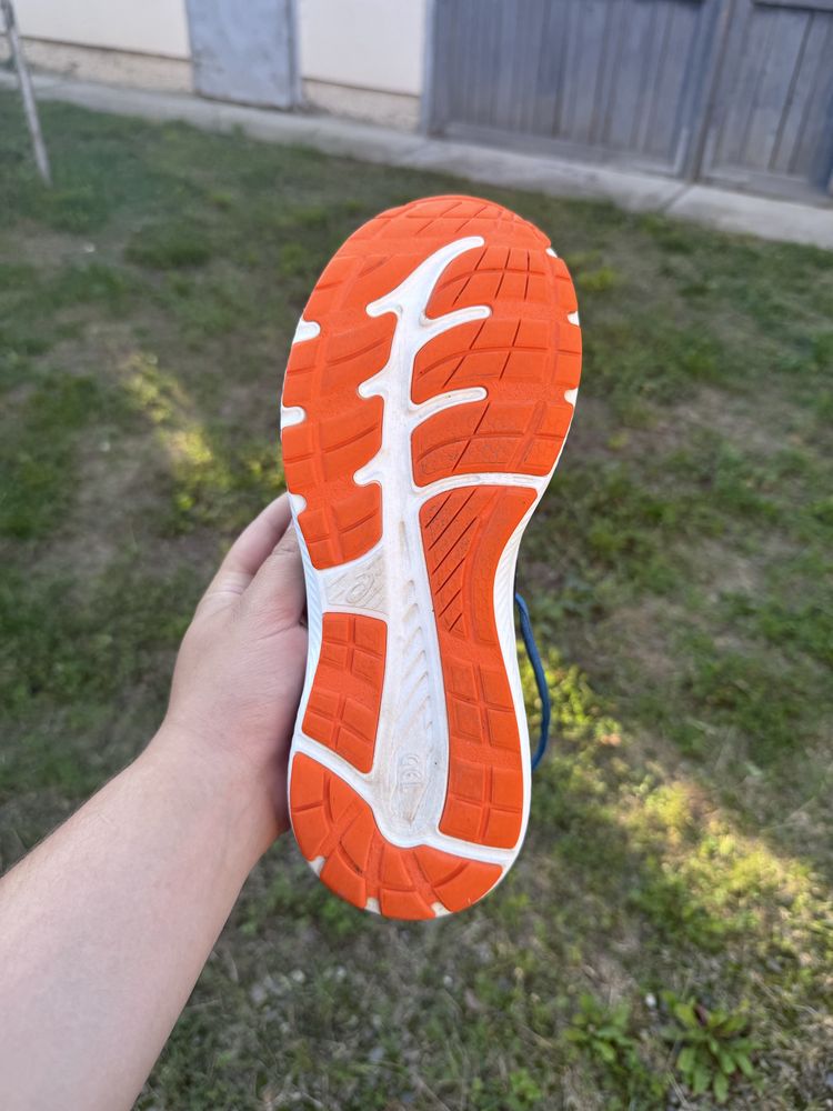 Кросівки Asics