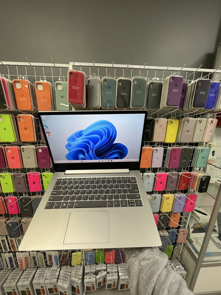Ноутбук lenovo 330S-14ikb 14 ips i7 8550u ddr4 ideapad
